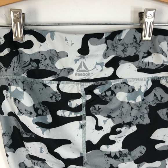 Reebok Black Gray Camo Print Leggings Sz Small - Picture 4 of 6